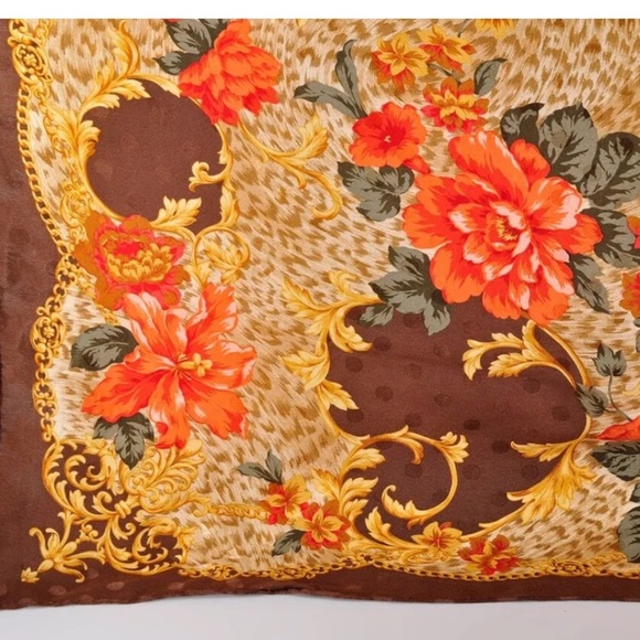 Christian Dior Flower Multicolor Scarf Silk 100% Used Authentic with tag 34 X 34 - Picture 4 of 12